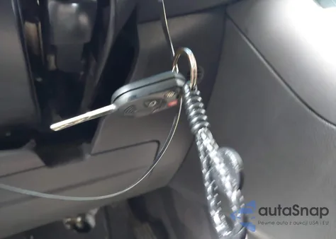 2015 Ford Focus Se z USA, uszkodzony, nr VIN 1FADP3F26FL354819